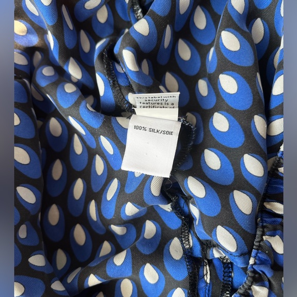 DVF Diane Von Furstenberg Blue Patterned Shorts- S - 100% Silk - Picture 5 of 6